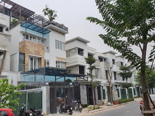 Cho thuê biệt thự Embassy 226m2 mặt đường lớn, kinh doanh sầm uất