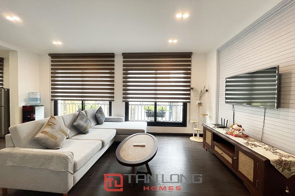 Cho thuê căn hộ 2 phòng ngủ 65 m2 tòa B4 Green Star, tầng trung full nội thất