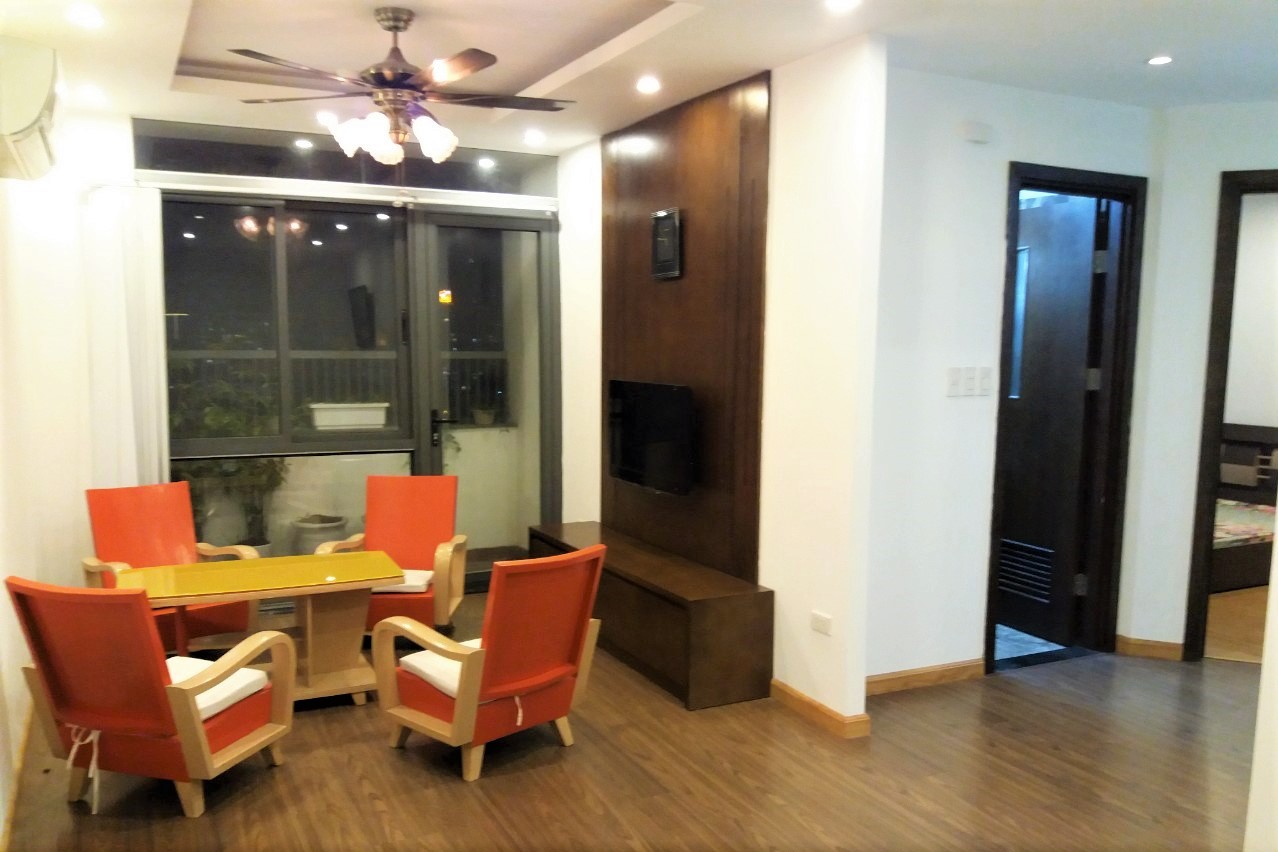 Cho thuê căn hộ 2PN đủ đồ toà N04A Ngoại Giao Đoàn