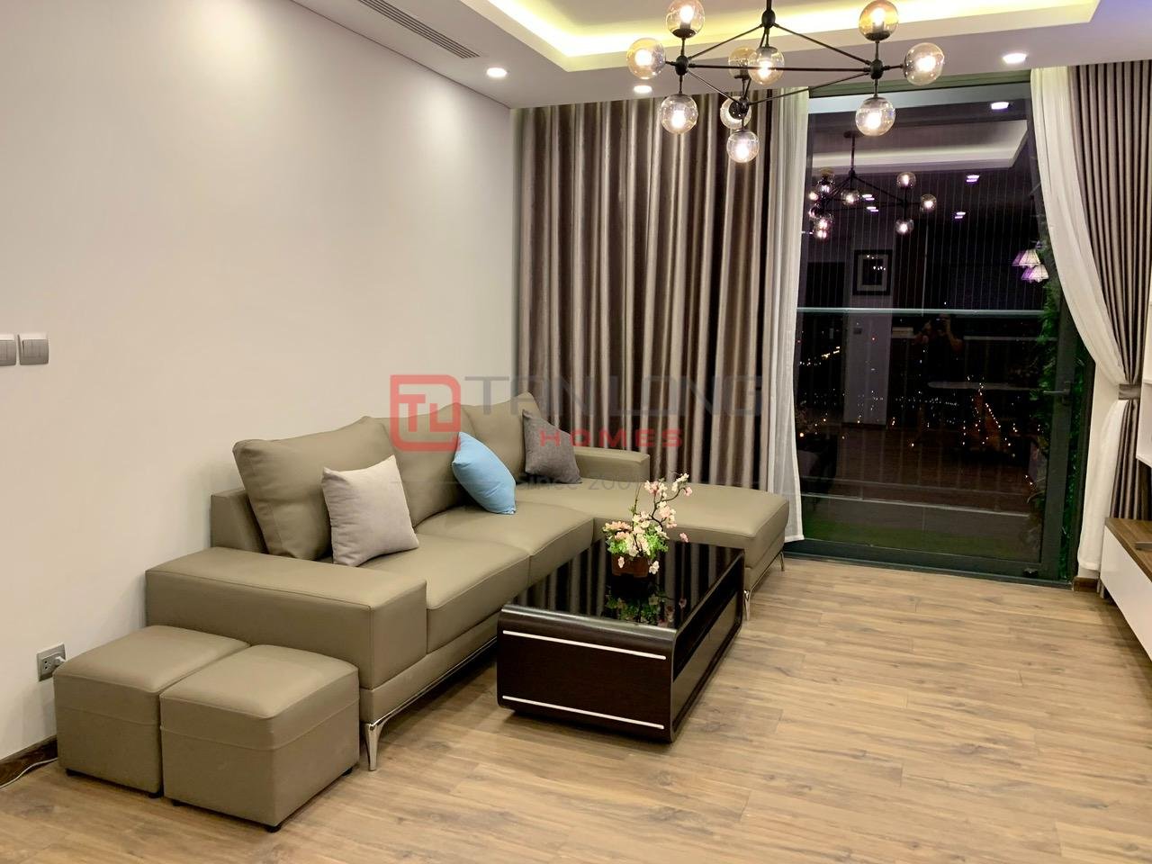 Cho thuê căn hộ 3 ngủ 101m2 full đồ mới tòa N01T5 Ngoại Giao Đoàn