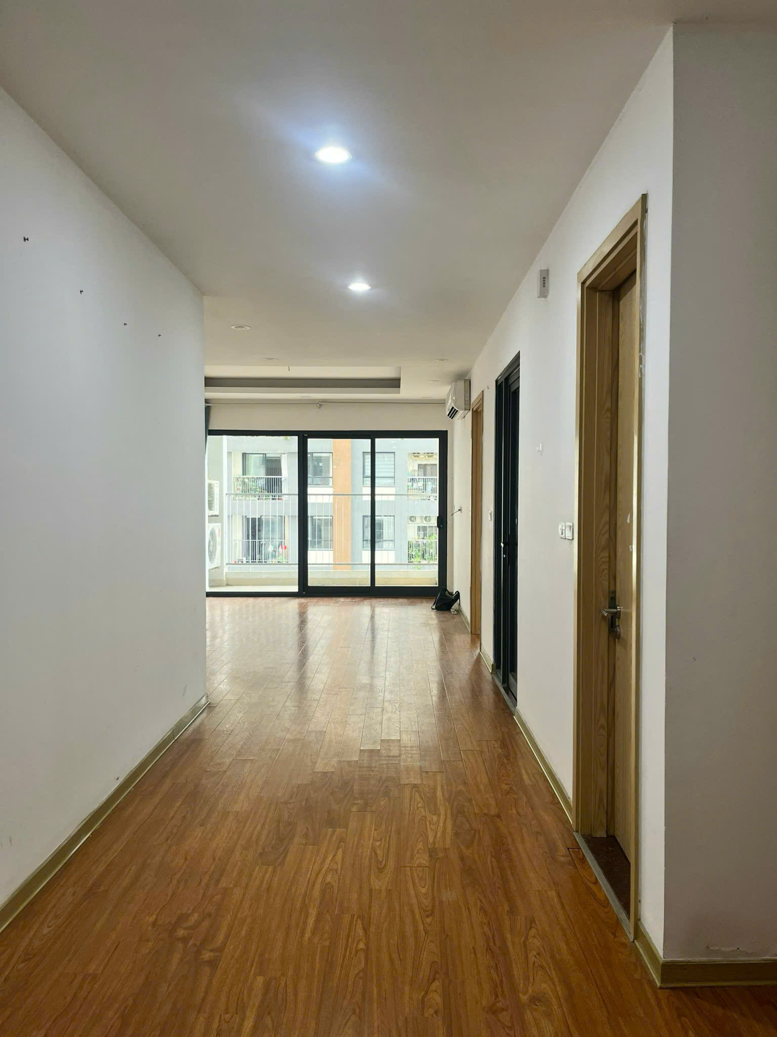 Cho thuê căn hộ 3 phòng ngủ N01T3 Ngoại Giao Đoàn, 109m2/3PN/2WC, giá 16 triệu đồng/tháng