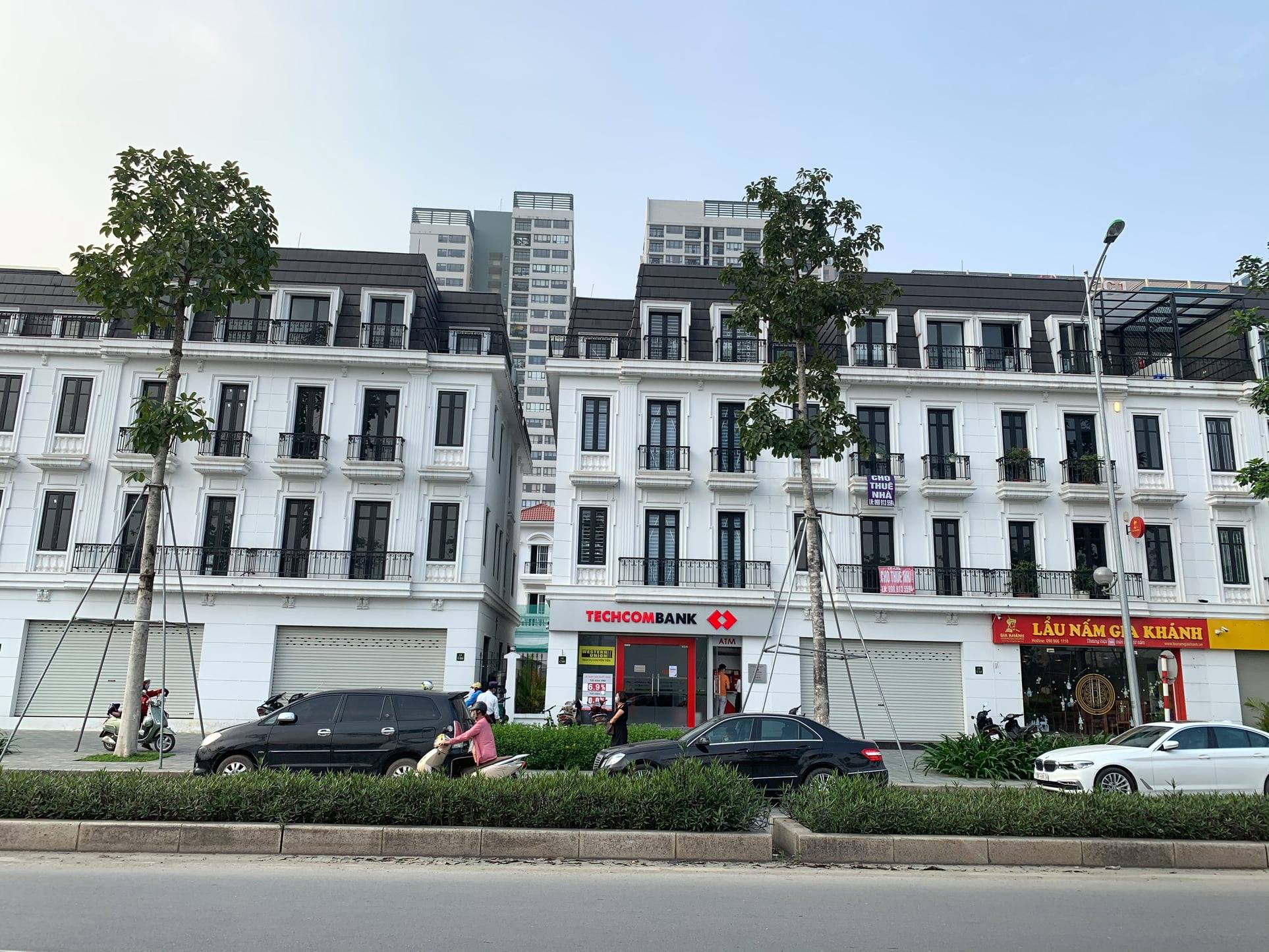 Cho thuê shophouse Embassy Garden: 120m2 x 4 tầng hoàn thiện, có thang máy