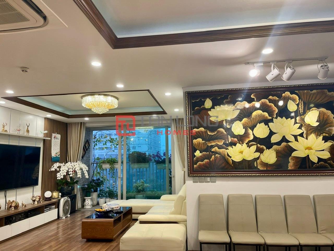 Siêu hiếm! Bán căn góc 4PN/171m2 hướng Đông Nam full đồ cao cấp tòa N03T2 6