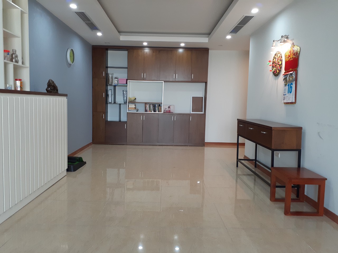 Stunning 3-bedroom apartment for rent in N04B 2